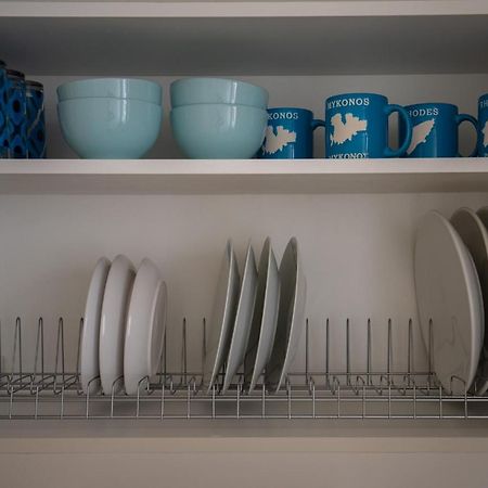 Max Blue Apartment, A Stay Like No Other Пирея Екстериор снимка